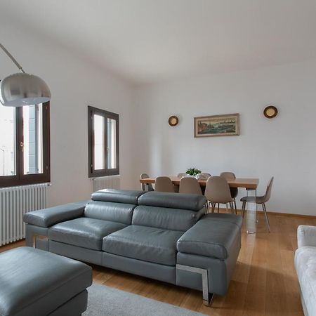 Residenza Pomponi Deluxe Apartment Venice Exterior photo