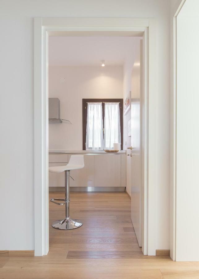Residenza Pomponi Deluxe Apartment Venice Exterior photo